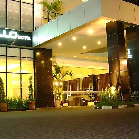 فندق ترافيلو مانادو المظهر الخارجي الصورة