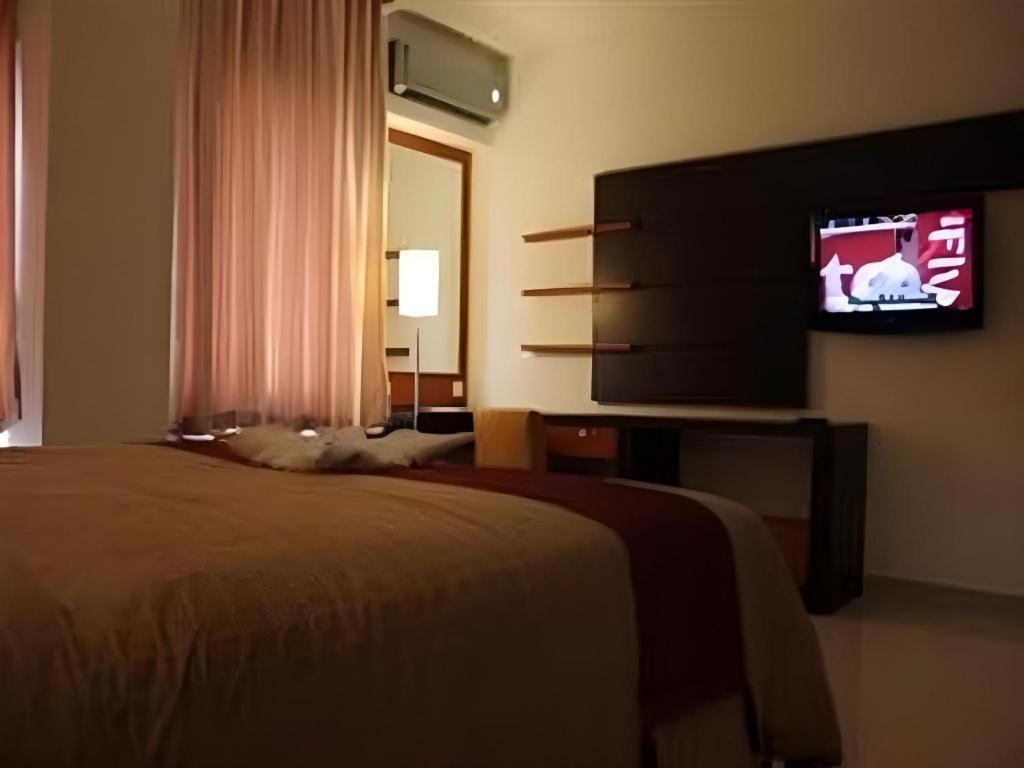 فندق ترافيلو مانادو المظهر الخارجي الصورة